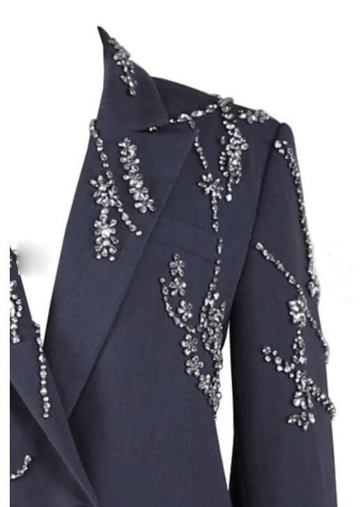 SOPHISTICATED DARK GREY SUIT